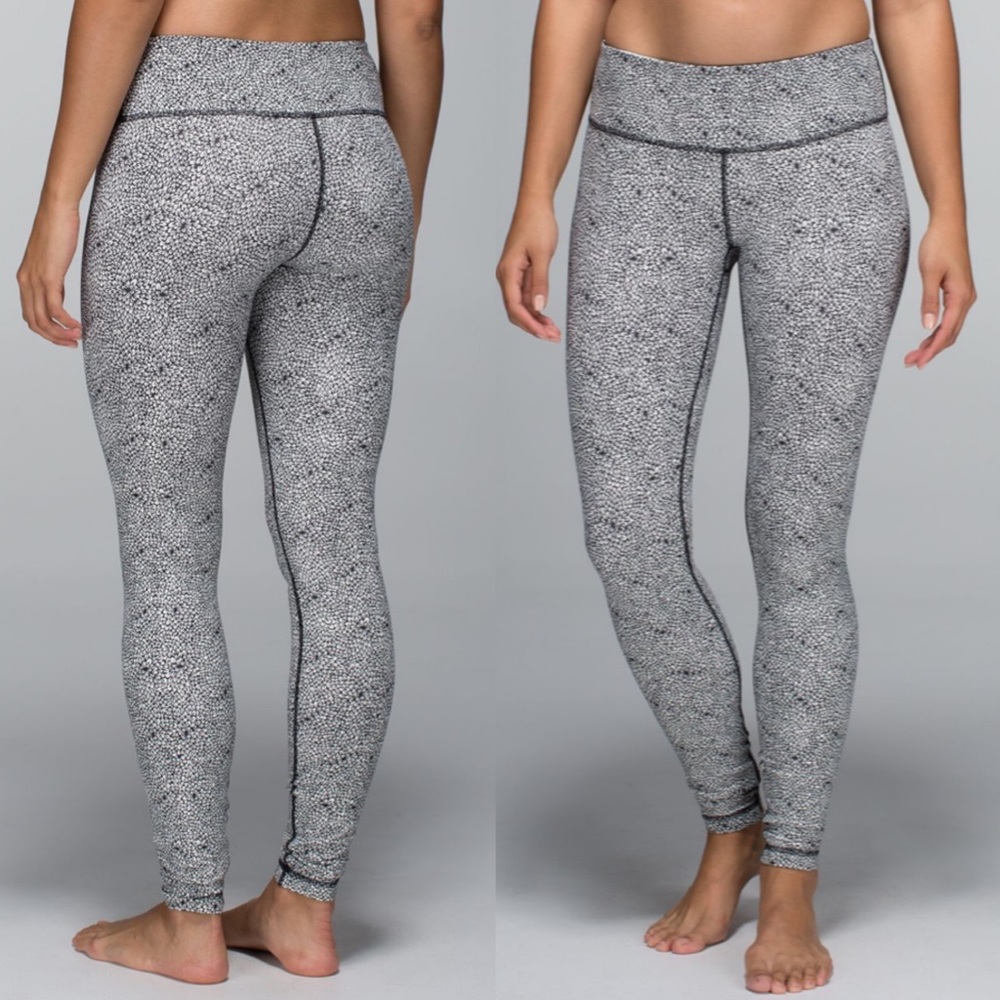 Lululemon Athletica Gray Patterned Leggings